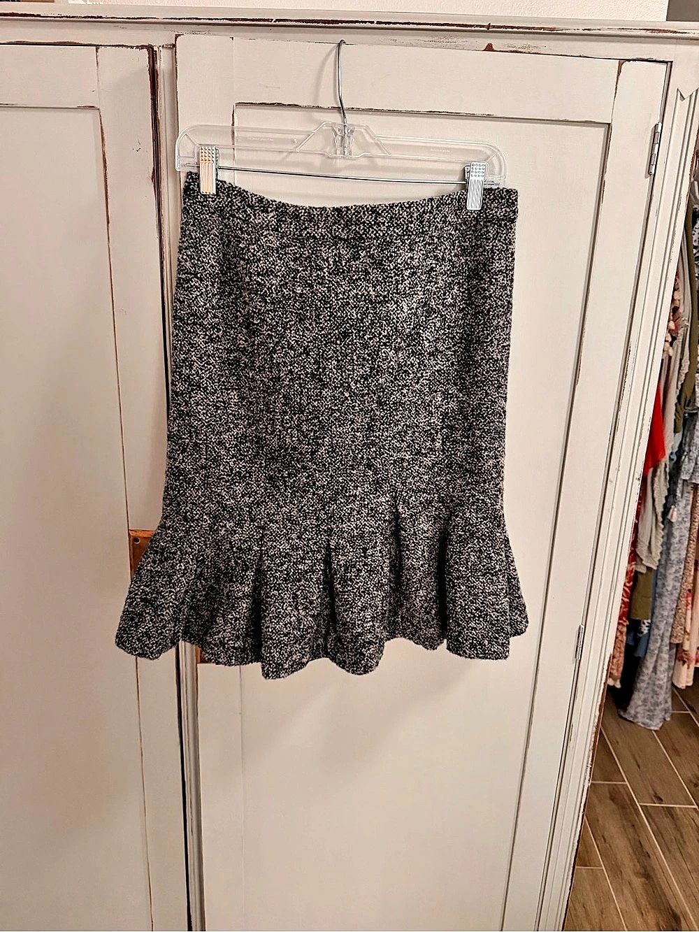 Ann Taylor LOFT Wool Skirt Size 8